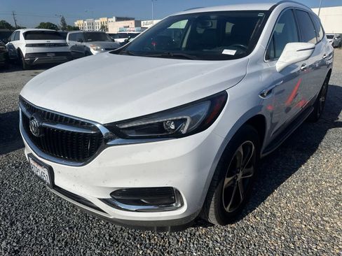 Used 2020 Buick Enclave Essence w/ LPO, Touring Package AWD/4WD image 20