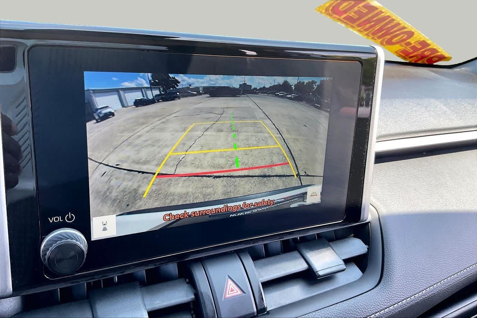 Used 2025 Toyota RAV4 XLE FWD image 22