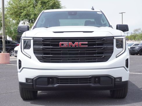 New 2026 GMC Sierra 1500 Elevation image 5