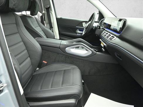Certified 2026 Mercedes-Benz GLS 450 4MATIC image 27