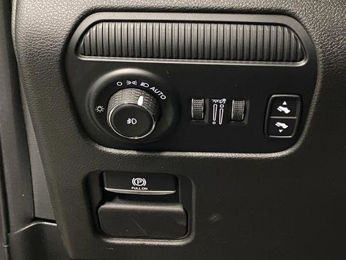 Used 2022 Jeep Wagoneer Series I image 24