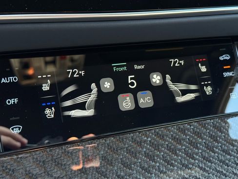 New 2026 Genesis GV70 3.5T Sport Prestige AWD/4WD image 37