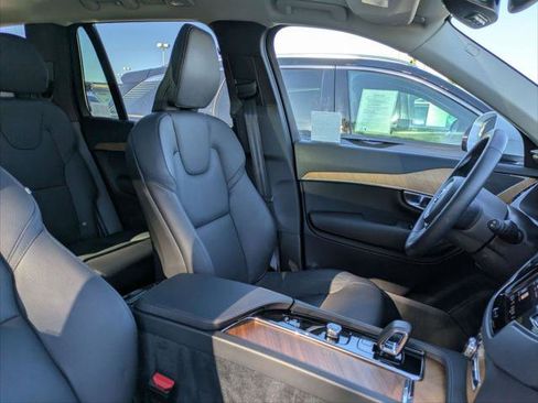 Used 2025 Volvo XC90 B6 Plus w/ Protection Package Premier image 27