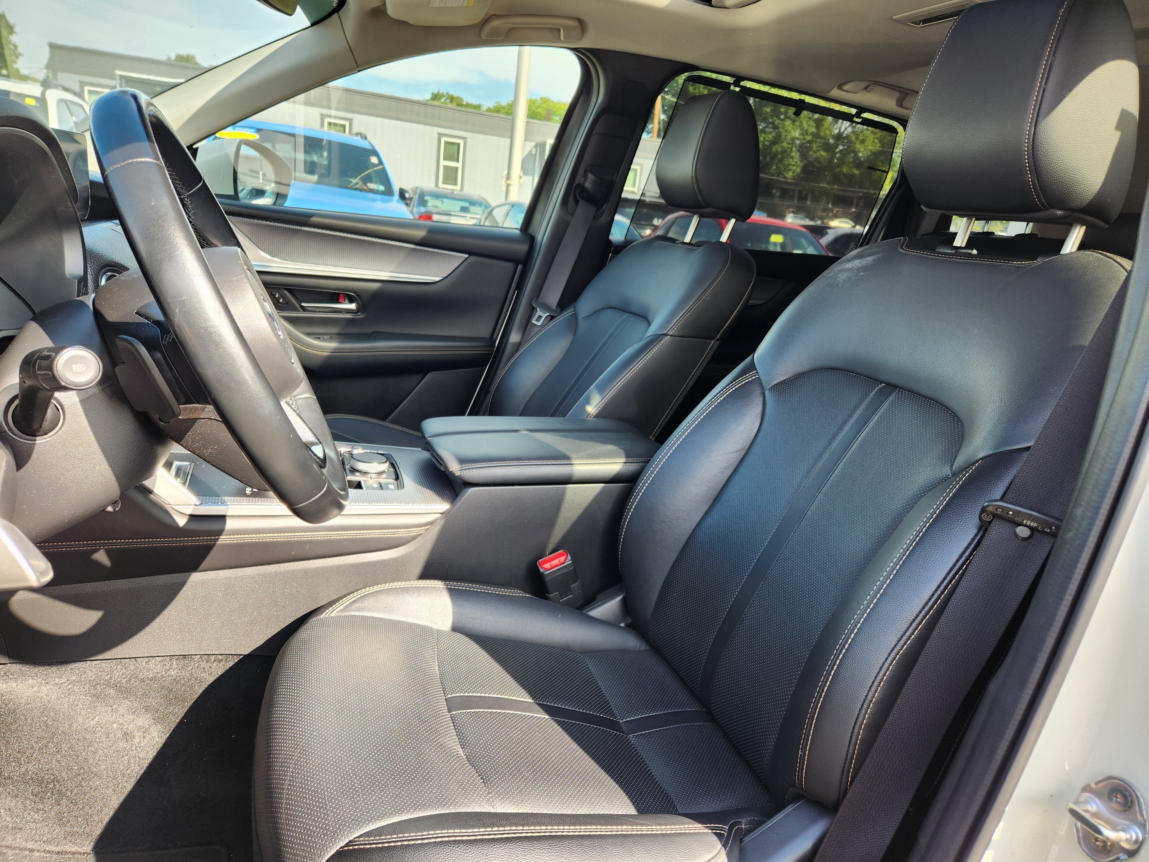 Certified 2024 MAZDA CX-90 3.3 Turbo w/ Preferred Package AWD/4WD image 8