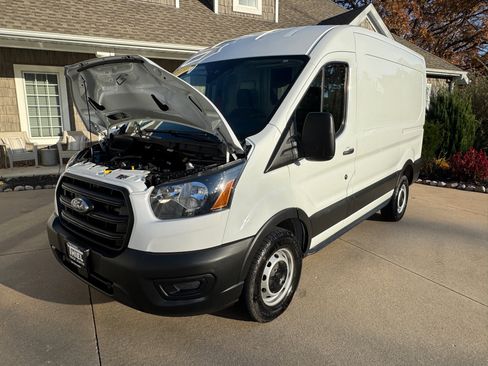 Used 2020 Ford Transit 250 Medium Roof w/ Load Area Protection Package image 26