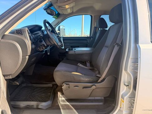 Used 2010 Chevrolet Silverado 2500 LT w/ Interior Plus Package image 13