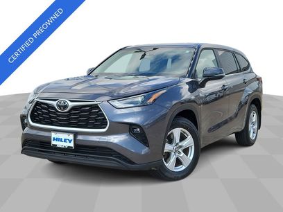 Used 2024 Toyota Highlander LE
