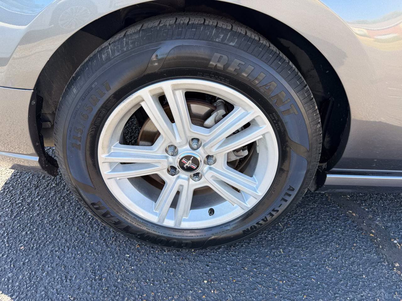 Used 2014 Ford Mustang Convertible RWD image 17