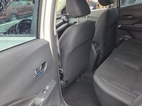 Used 2024 Nissan Kicks SV image 7