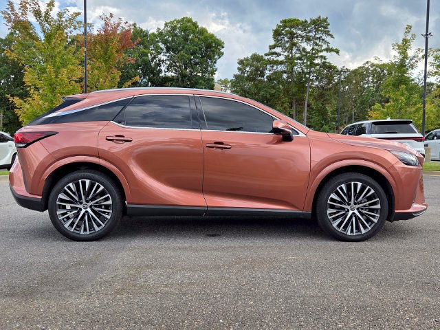 Used 2023 Lexus RX 350 Premium Plus w/ Cold Area Package FWD image 6