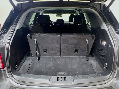 Used 2023 Ford Explorer XLT w/ Equipment Group 202A image 23