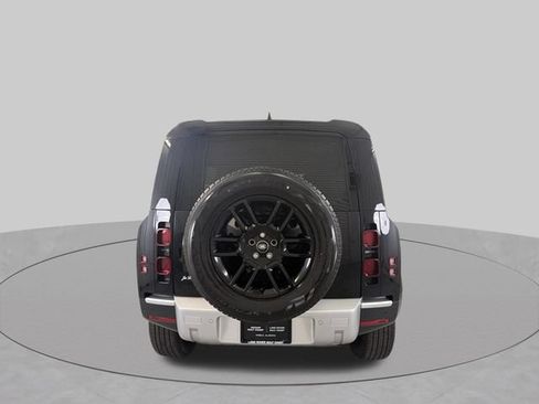 Used 2025 Land Rover Defender 110 S AWD/4WD image 6