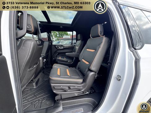 Used 2021 GMC Yukon XL AT4 w/ Rear Media and Nav Package AWD/4WD image 11