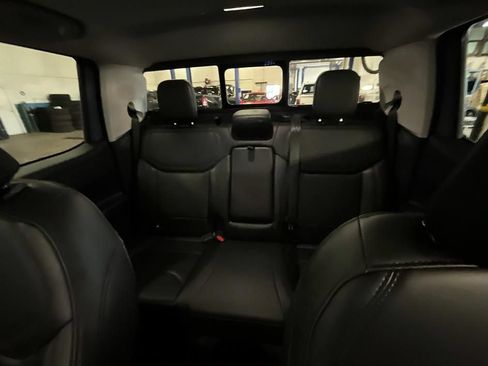 Used 2024 Ford Maverick Lariat w/ Black Appearance Package AWD/4WD image 28