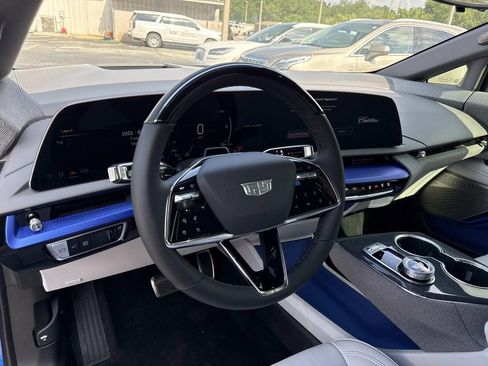 New 2026 Cadillac Optiq Luxury 2 w/ LPO, Premium Carpet Package RWD image 33