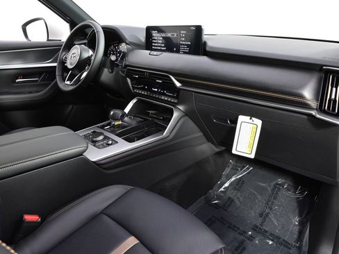 New 2026 MAZDA CX-90 3.3 Turbo w/ Premium Plus Pkg image 14