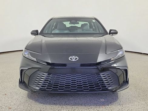 Used 2026 Toyota Camry SE FWD image 3