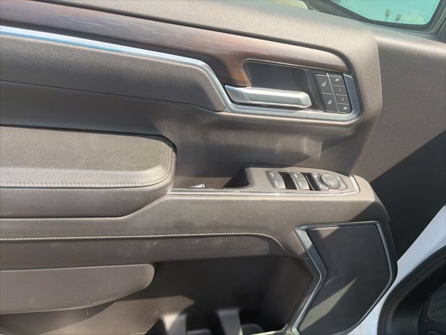 Used 2025 GMC Sierra 1500 SLT AWD/4WD image 17