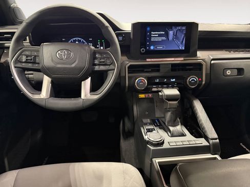 Used 2025 Toyota Tacoma SR5 w/ SR5 Upgrade Package AWD/4WD image 8