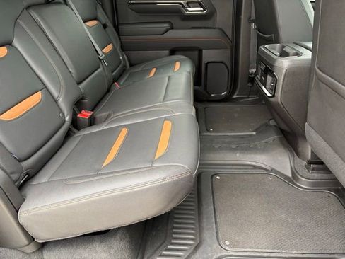 Used 2024 GMC Sierra 1500 AT4 w/ AT4 Premium Package AWD/4WD image 17