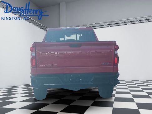 Used 2023 Chevrolet Silverado 1500 ZR2 w/ Technology Package AWD/4WD image 4