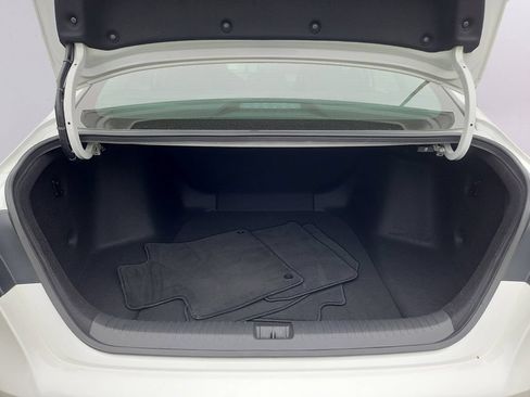 Certified 2025 Honda Accord LX image 28