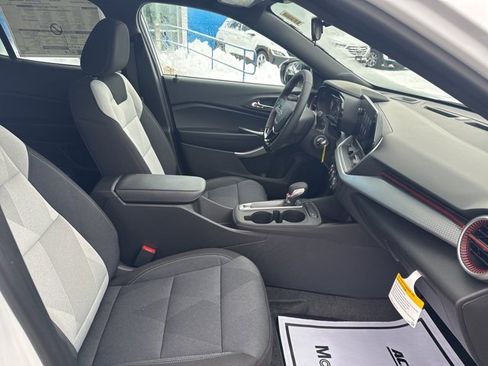 New 2026 Chevrolet Trax RS w/ Driver Confidence Package image 10