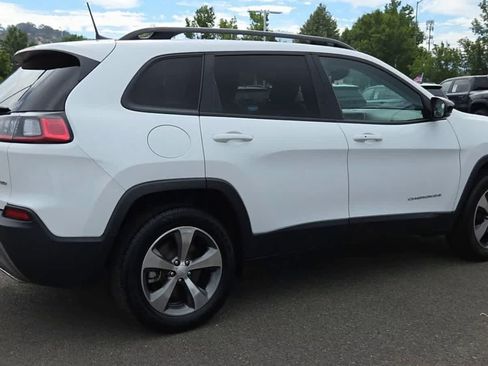Used 2022 Jeep Cherokee Limited AWD/4WD image 8