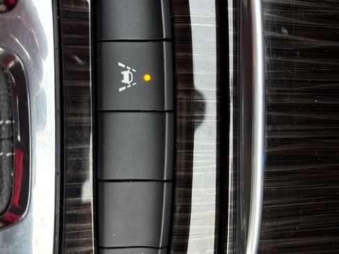 Used 2019 Buick Regal Avenir w/ Driver Confidence Package II image 14