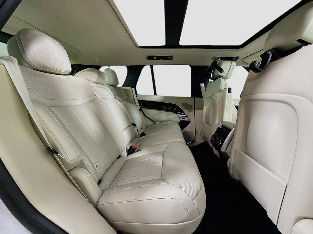 New 2026 Land Rover Range Rover SE AWD/4WD image 29