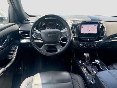 Used 2023 Chevrolet Traverse RS FWD image 24