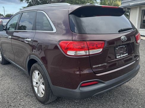 Used 2018 Kia Sorento LX AWD/4WD image 4
