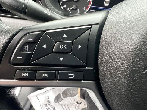 Used 2023 Nissan Sentra SV image 15