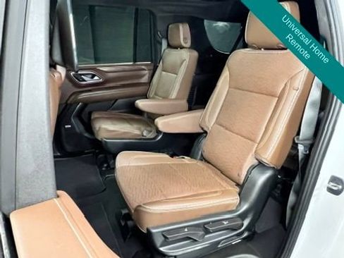 Used 2023 Chevrolet Suburban High Country AWD/4WD image 18