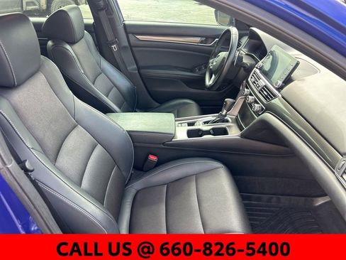 Used 2018 Honda Accord Sport image 7