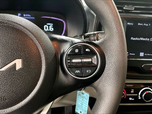 Used 2023 Kia Soul LX FWD image 25