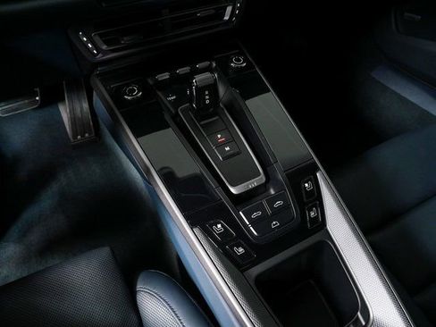 Certified 2021 Porsche 911 Carrera image 18