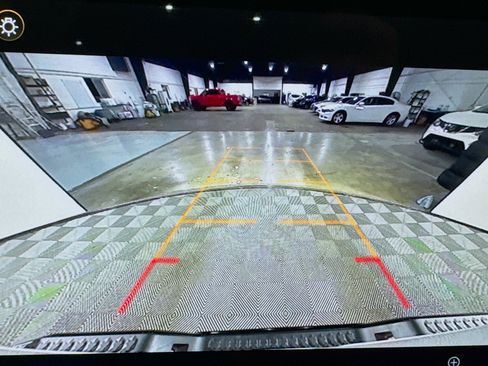 Used 2024 Chevrolet Colorado W/T image 18