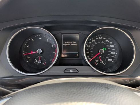 Used 2018 Volkswagen Tiguan SEL AWD/4WD image 18