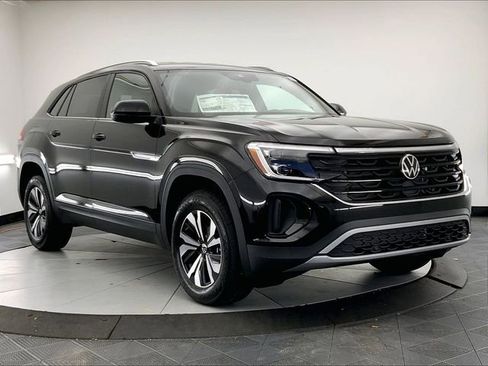 New 2026 Volkswagen Atlas Cross Sport SE image 1