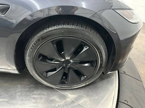 Used 2024 Tesla Model 3 Long Range AWD/4WD image 9
