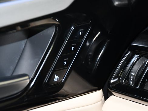 Certified 2025 Acura MDX SH-AWD w/ Technology Package image 34