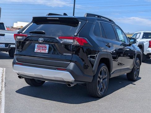 Used 2024 Toyota RAV4 Adventure AWD/4WD image 13