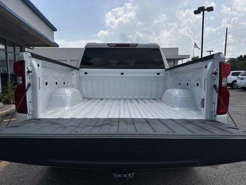 Used 2022 Chevrolet Silverado 1500 LTZ RWD image 9