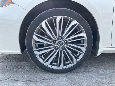 Used 2024 Nissan Altima 2.5 SL image 7