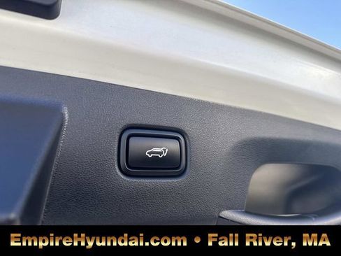 Used 2024 Hyundai Tucson Limited image 8