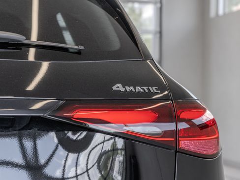 Certified 2025 Mercedes-Benz GLC 350e 4MATIC image 24