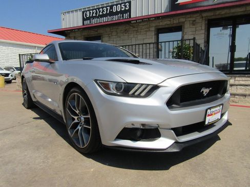 Used 2016 Ford Mustang GT Premium RWD image 6