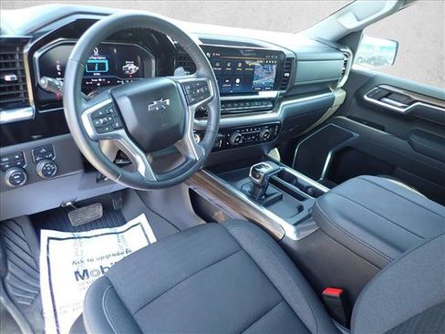 Used 2025 Chevrolet Silverado 1500 LT Trail Boss w/ Protection Package AWD/4WD image 9