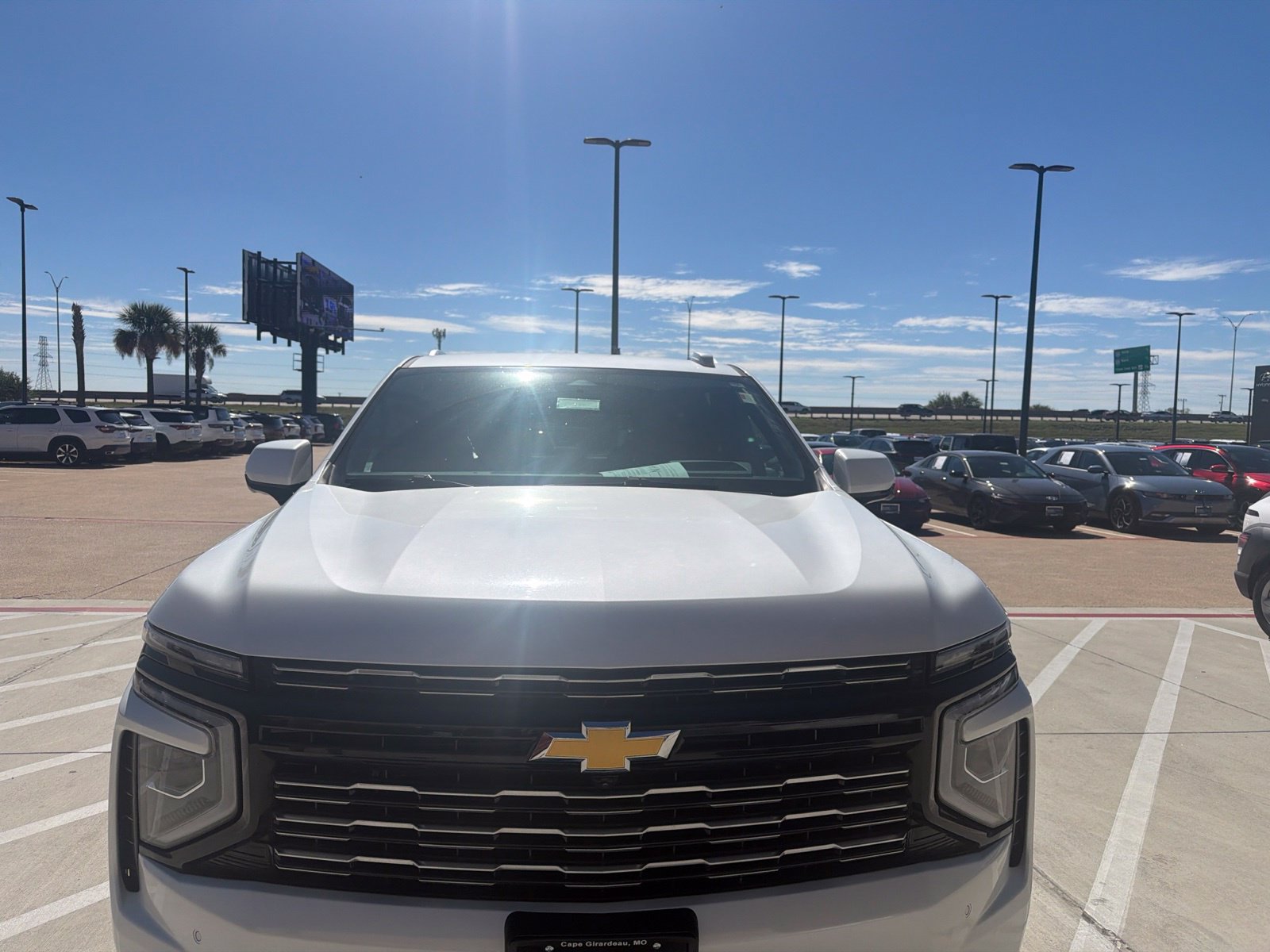 Used 2025 Chevrolet Tahoe High Country AWD/4WD image 2